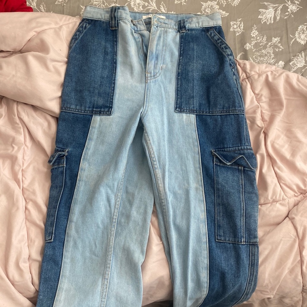 PacSun multicolored high waisted cargo jeans size 26 :))